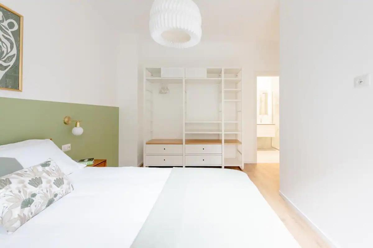 Luxury 2 Bedroom Apartament, Close To San Siro, Fiera And 10 Min Metro To Duomo Милан Экстерьер фото