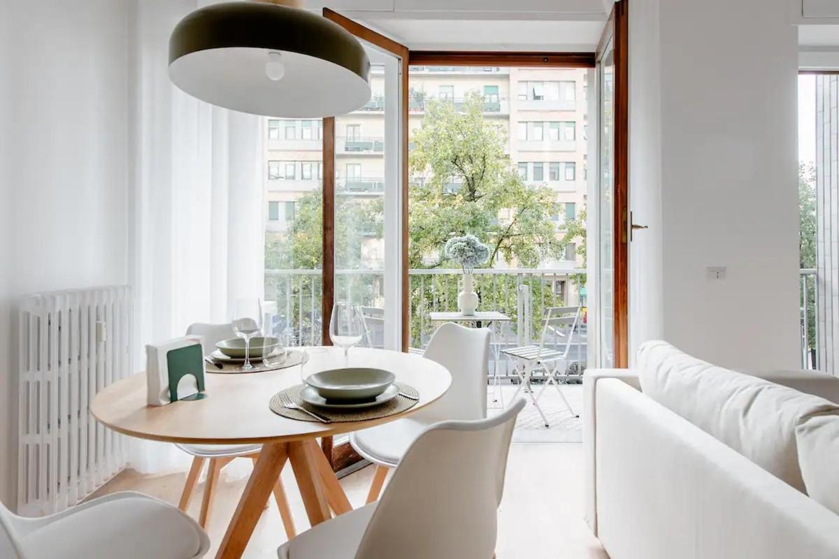 Luxury 2 Bedroom Apartament, Close To San Siro, Fiera And 10 Min Metro To Duomo Милан Экстерьер фото